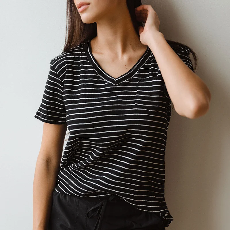 Blowout Deals Basic V Neck Tee, Chunky Black and White Stripe